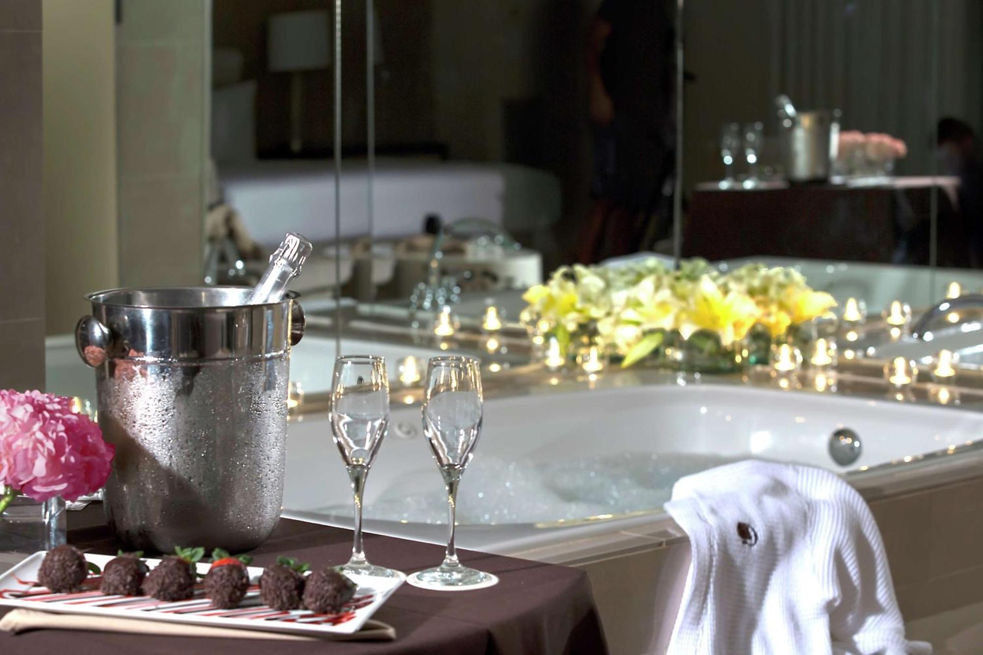 Doubletree By Hilton Hotel Miami Airport & Convention Center Miami Springs Bagian luar foto