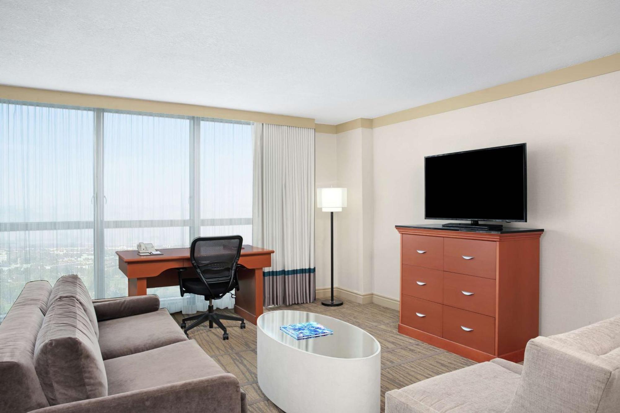 Doubletree By Hilton Hotel Miami Airport & Convention Center Miami Springs Bagian luar foto
