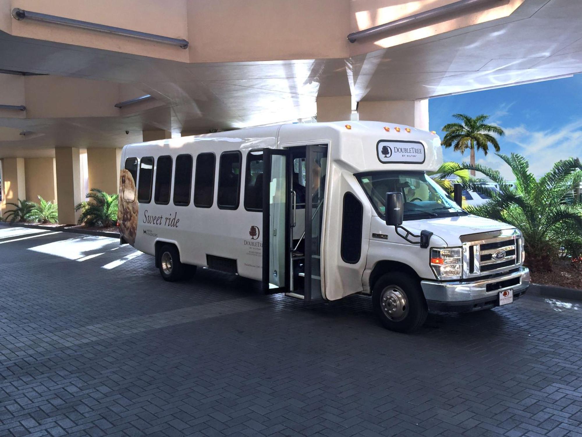Doubletree By Hilton Hotel Miami Airport & Convention Center Miami Springs Bagian luar foto